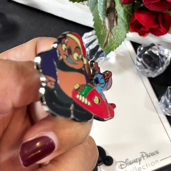 Disney Stitch Reindeer Trading Pin Christmas Santa Jumbo Lapel Pin Badge Brooch - Picture 3 of 6